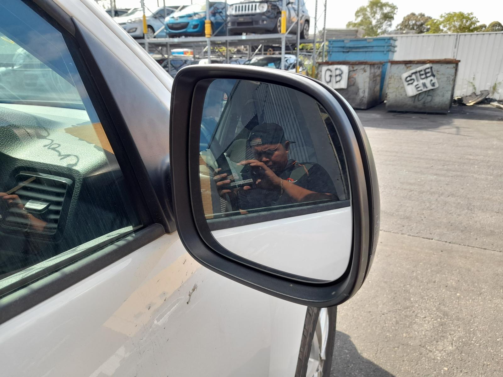 2021 Volkswagen Amarok Rear Diff Assembly View Auto part Rear Diff Assembly Volkswagen Amarok 2021