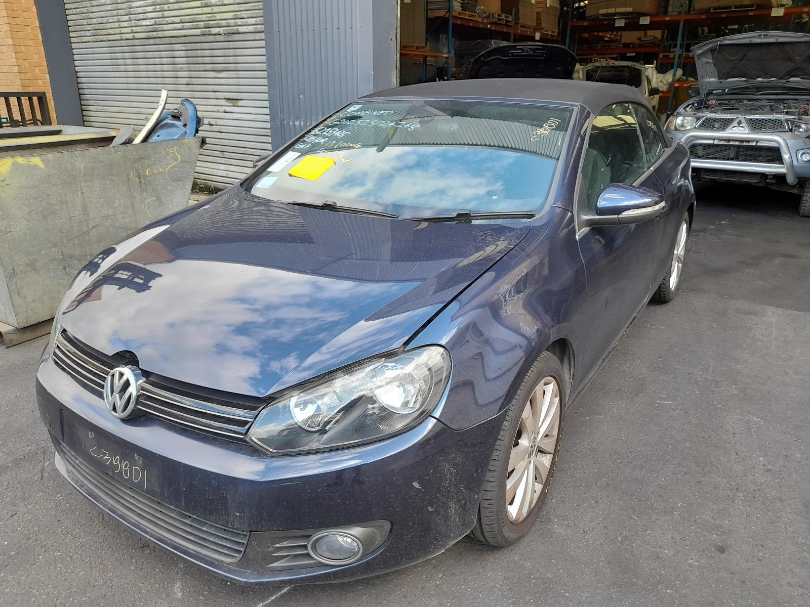 View Auto part Grille Volkswagen Golf 2012