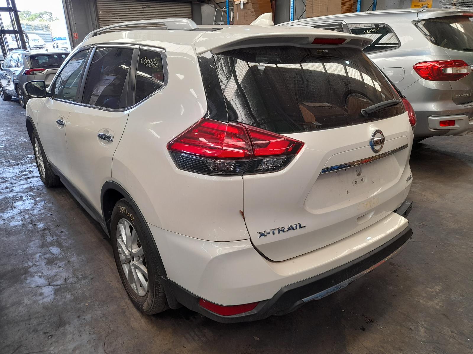 View Auto part Sunvisor Nissan Xtrail 2018