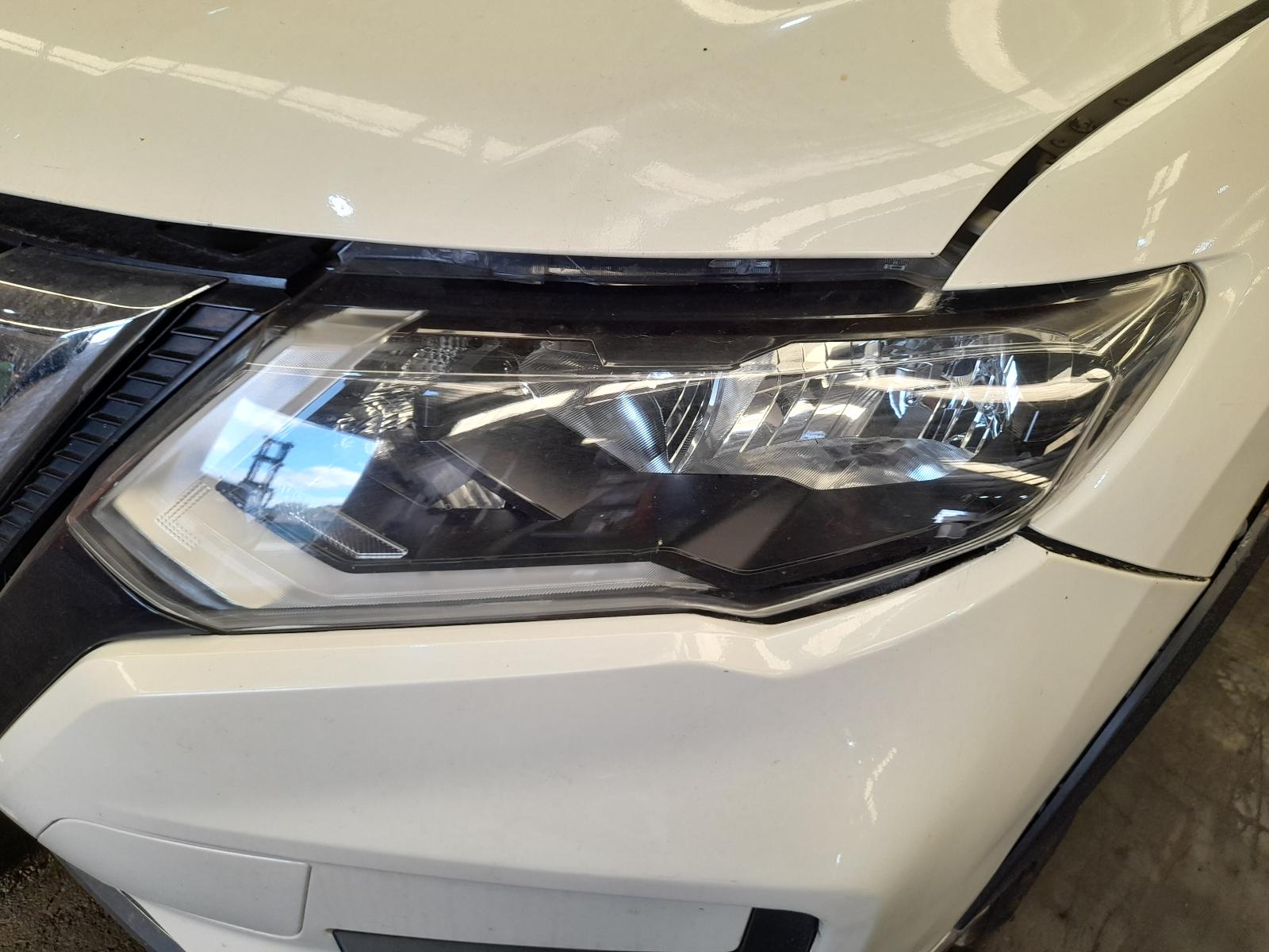 View Auto part Sunvisor Nissan Xtrail 2018