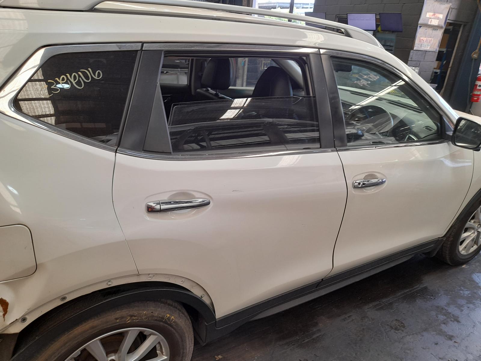 View Auto part Sunvisor Nissan Xtrail 2018