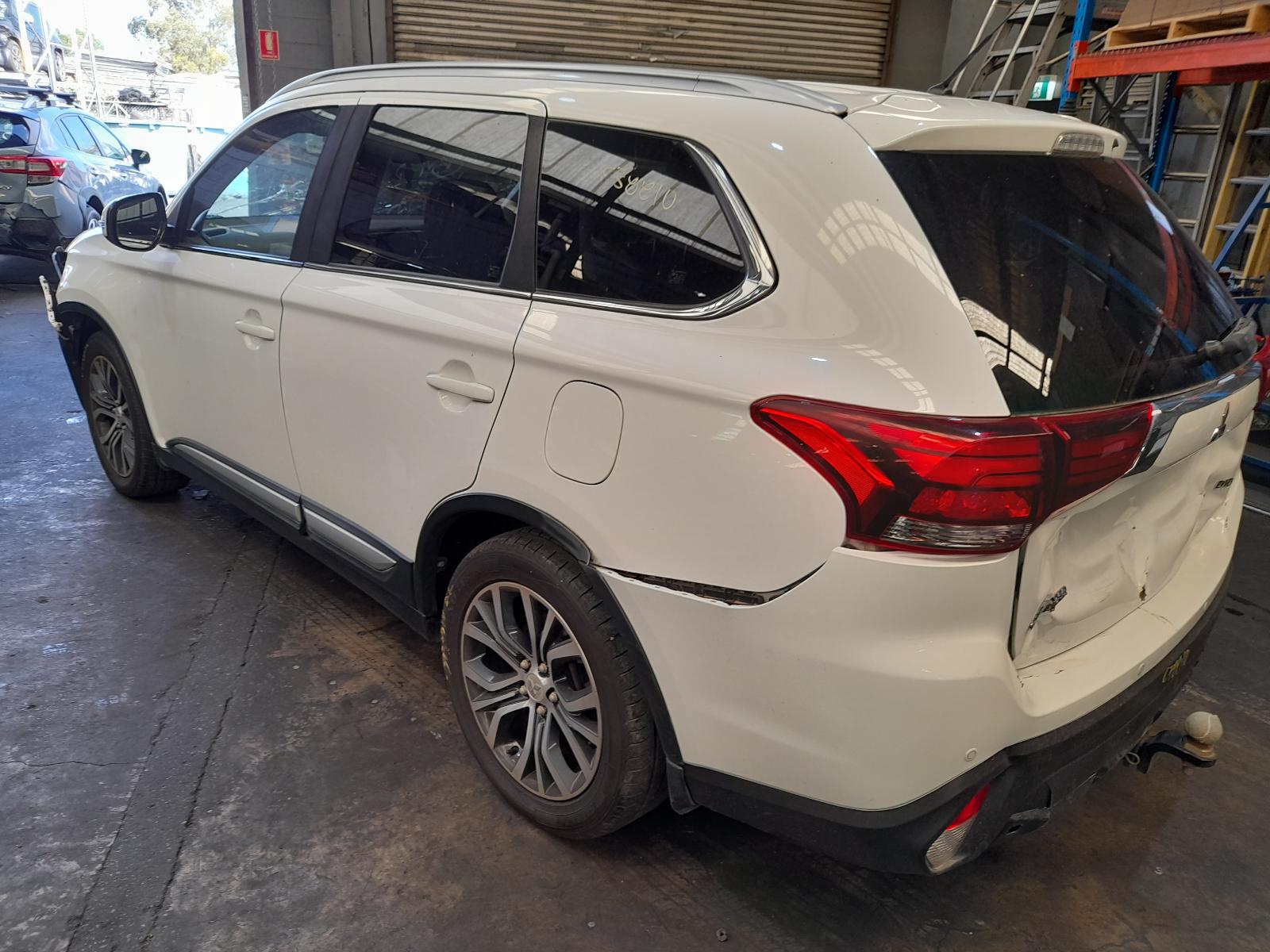 View Auto part Starter Mitsubishi Outlander 2016