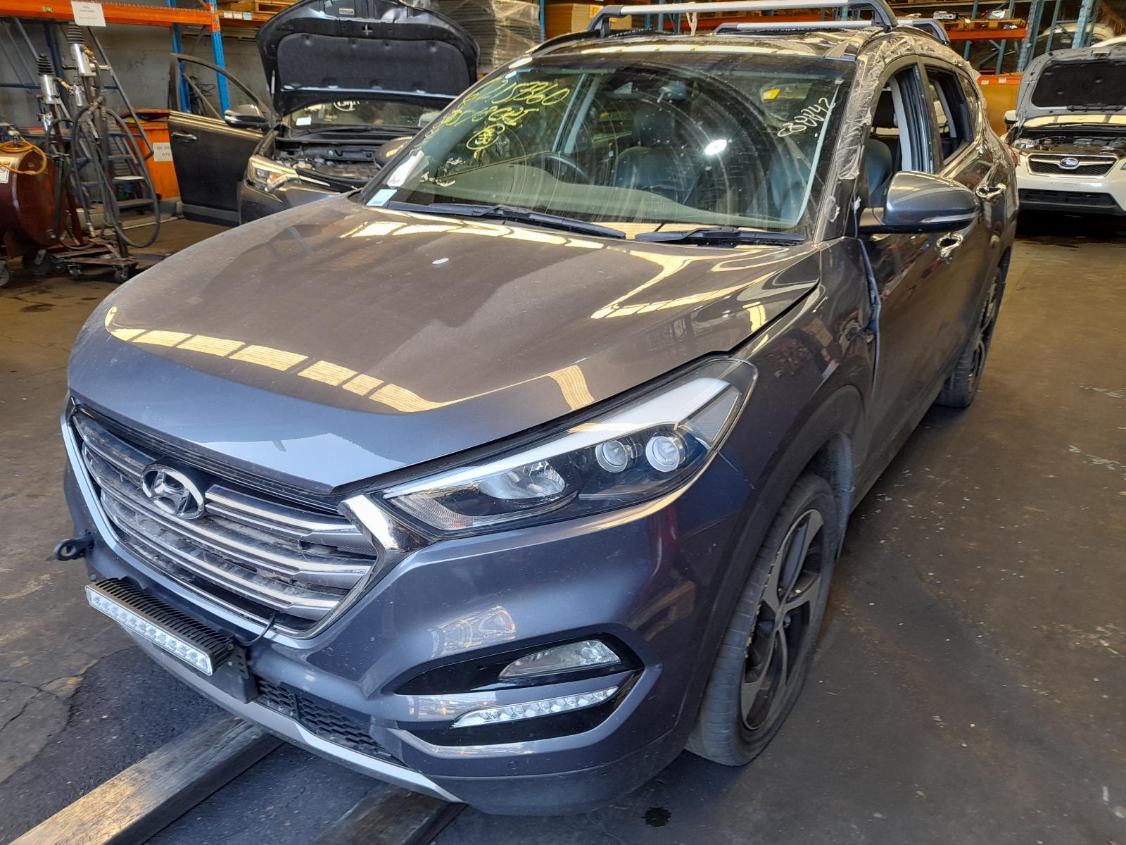 View Auto part Left Door Mirror Hyundai Tucson 2016