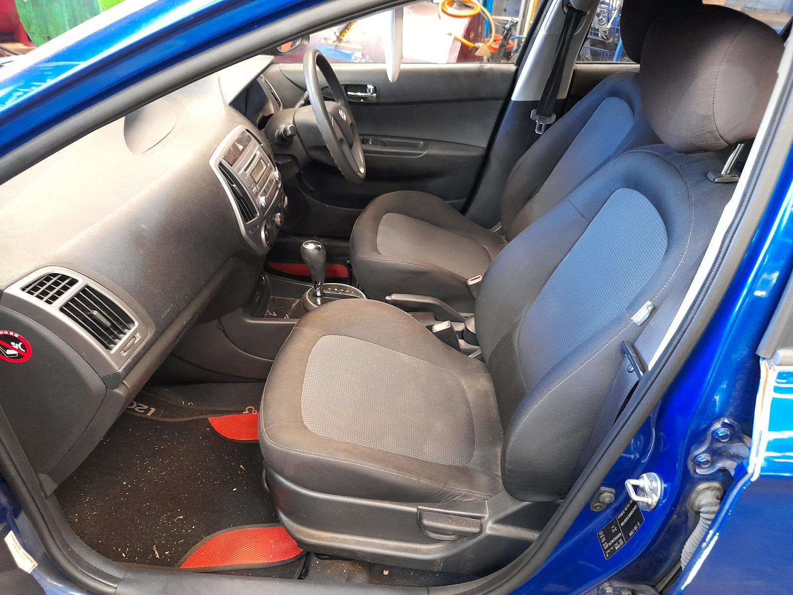 View Auto part R/Bar Bracket/Reinfo Hyundai I20 2012