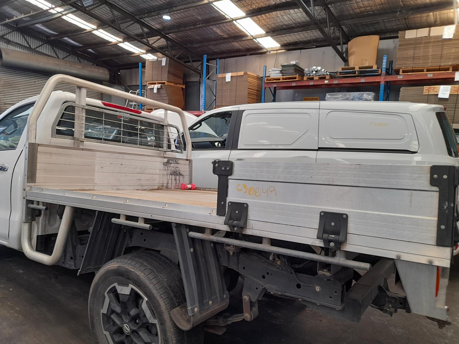 View Auto part Door/Boot/Gate Lock Nissan Navara 2020
