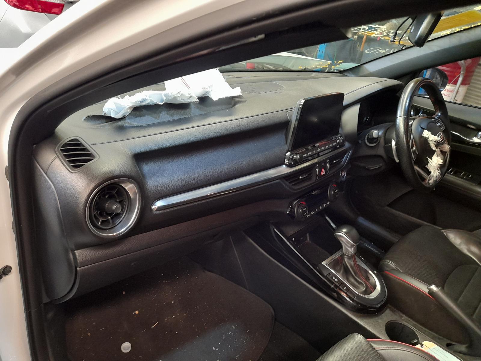 2019 Kia Cerato Rear Garnish View Auto part Rear Garnish Kia Cerato 2019