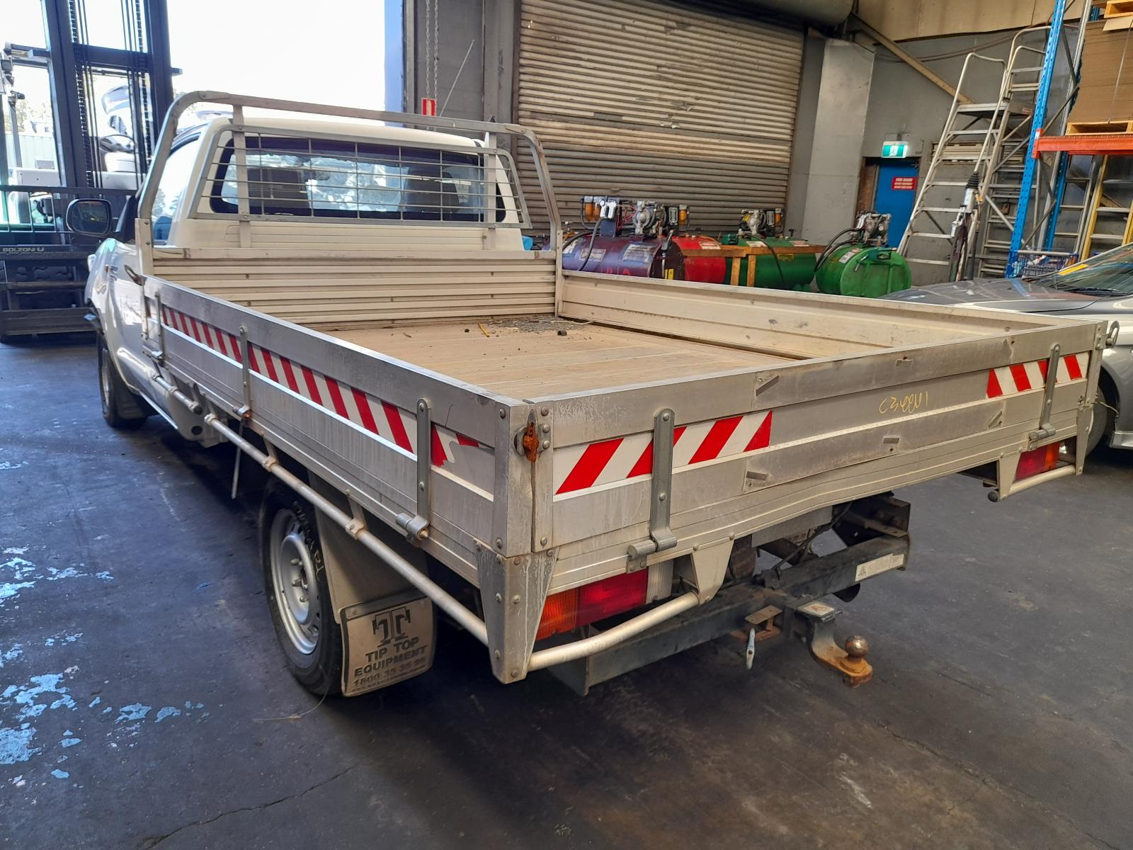 View Auto part Throttle Body Toyota Hilux 2015