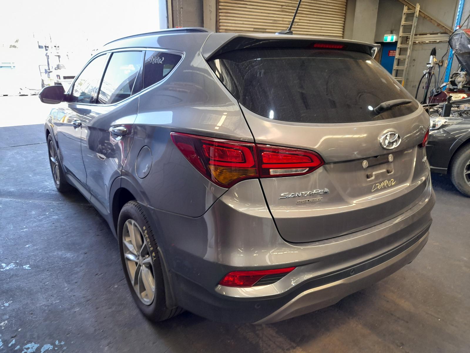 View Auto part Rear Spoiler Hyundai Santa Fe 2016