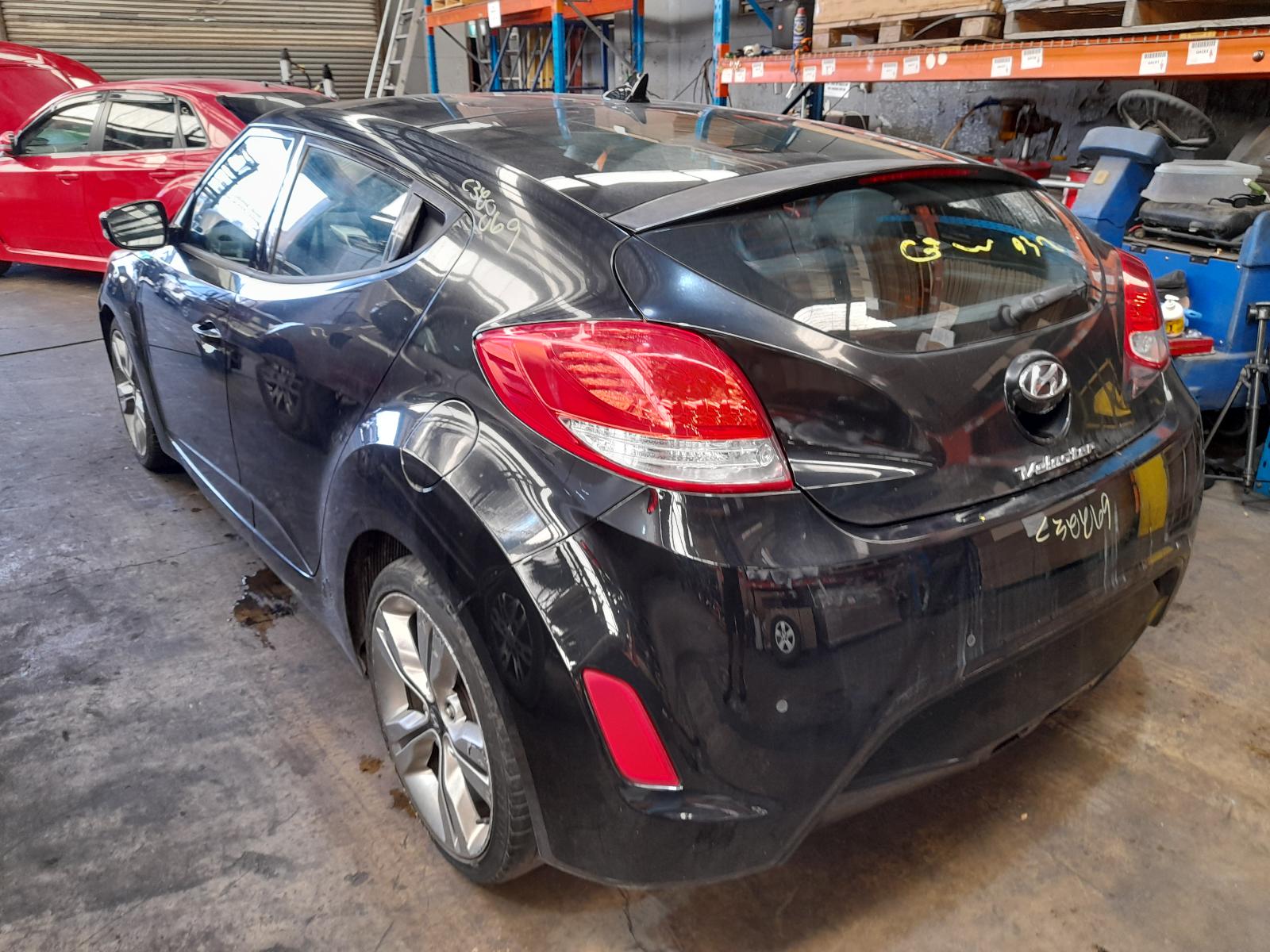 View Auto part Rear Spoiler Hyundai Veloster 2014