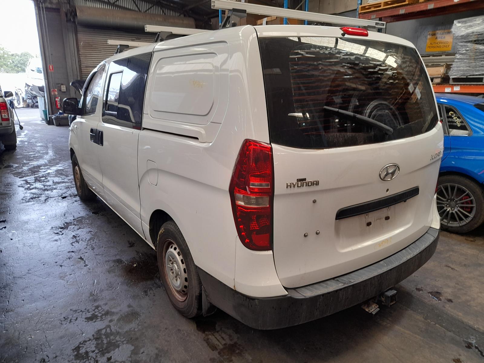 View Auto part Right Front Window Reg/Motor Hyundai Iload/imax 2011