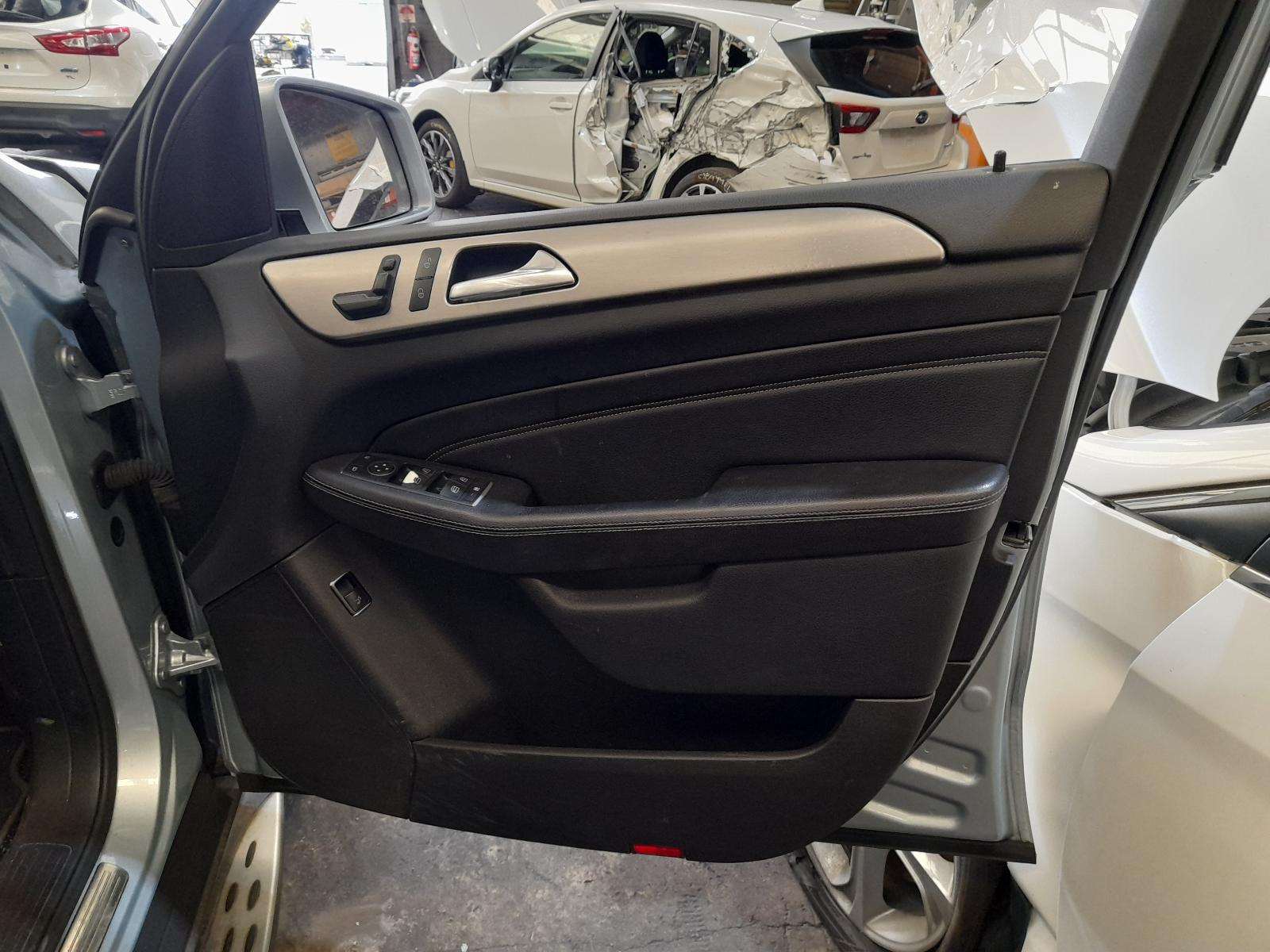 2015 Mercedes M Class Left Front Strut View Auto part Left Front Strut Mercedes M Class 2015