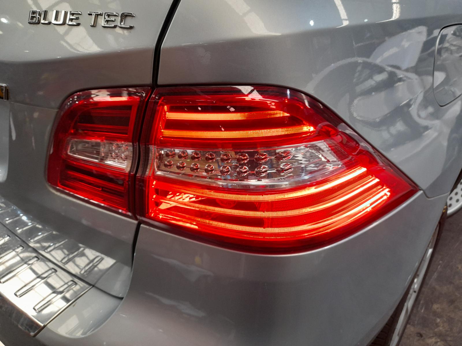 2015 Mercedes M Class Left Front Strut View Auto part Left Front Strut Mercedes M Class 2015