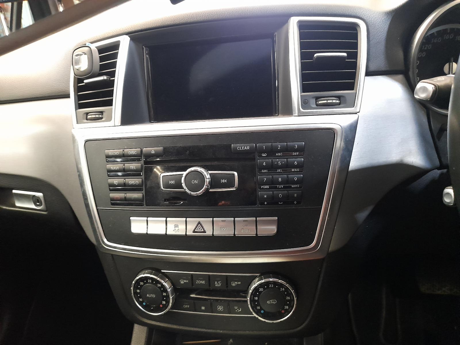 2015 Mercedes M Class Left Front Strut View Auto part Left Front Strut Mercedes M Class 2015