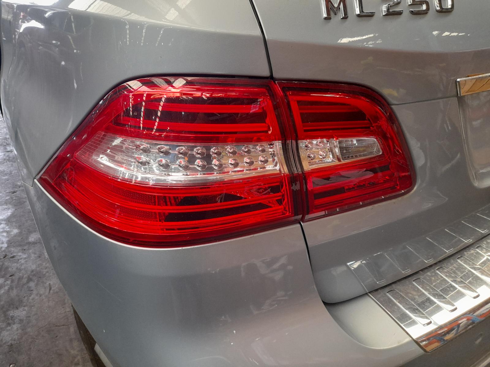 2015 Mercedes M Class Left Front Strut View Auto part Left Front Strut Mercedes M Class 2015