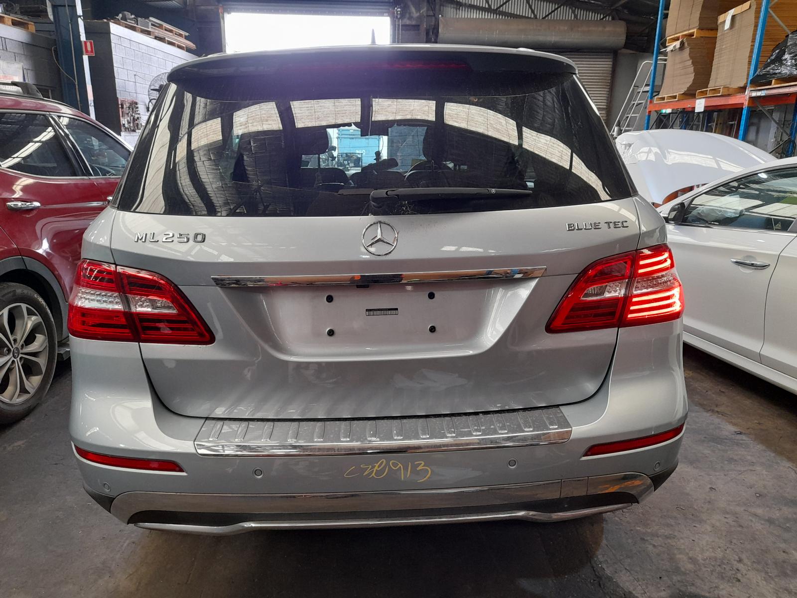 2015 Mercedes M Class Left Front Strut View Auto part Left Front Strut Mercedes M Class 2015