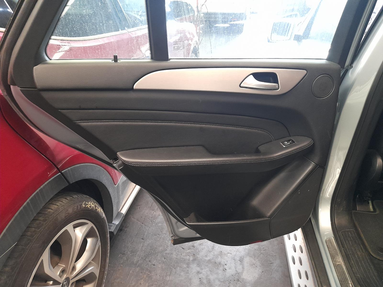 2015 Mercedes M Class Left Front Strut View Auto part Left Front Strut Mercedes M Class 2015