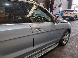 View Auto part Left Front Strut Mercedes M Class 2015