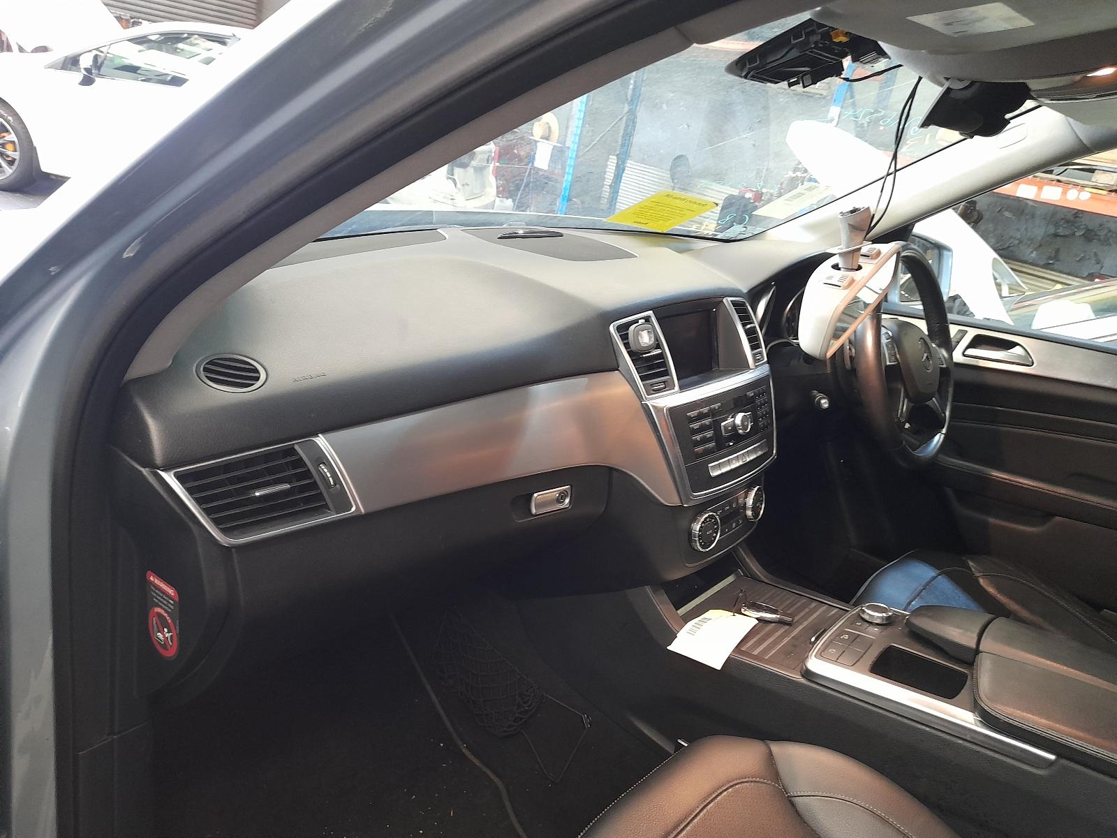 2015 Mercedes M Class Left Front Strut View Auto part Left Front Strut Mercedes M Class 2015