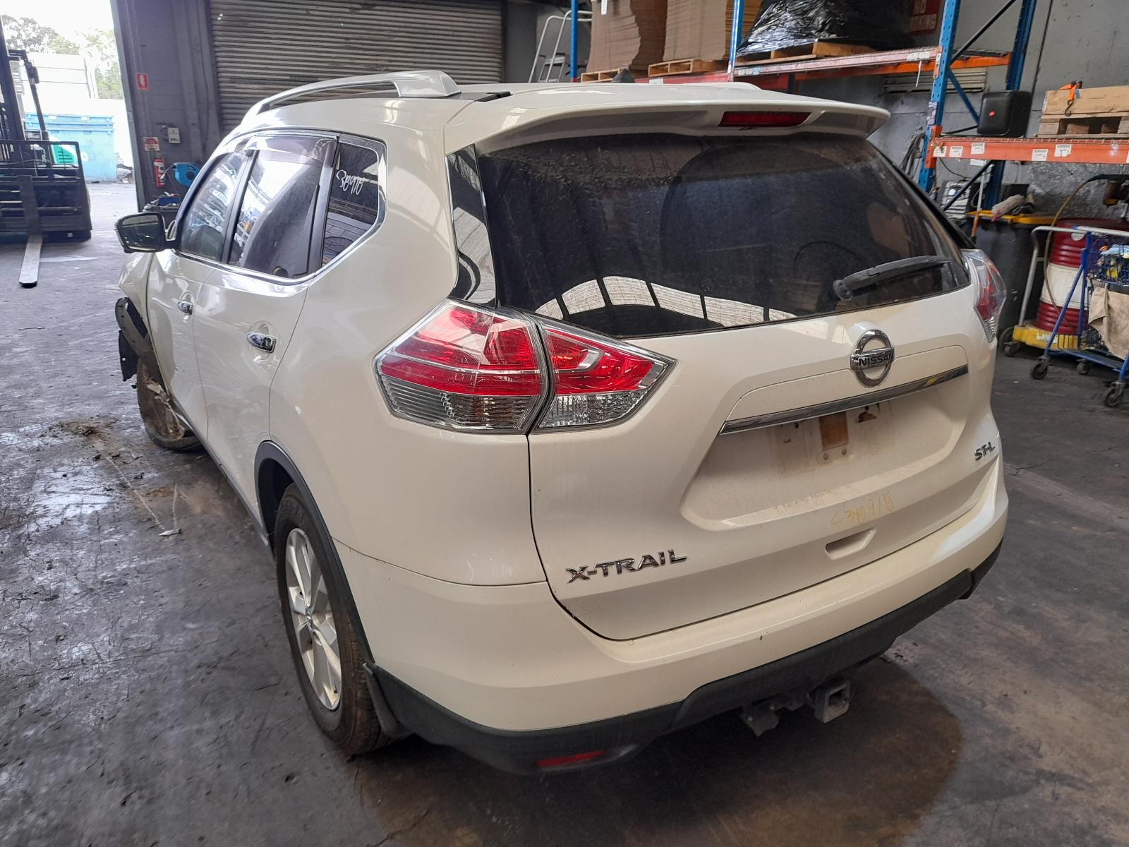 View Auto part Parcel Shelf Cargo Blind Nissan Xtrail 2014