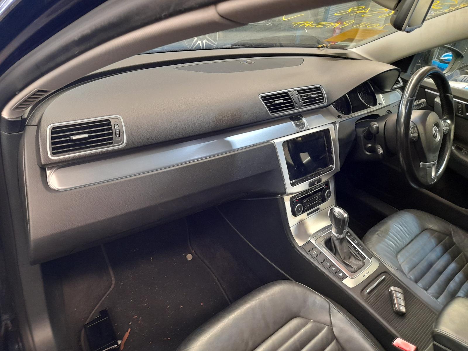 View Auto part Left Guard Volkswagen Passat 2011