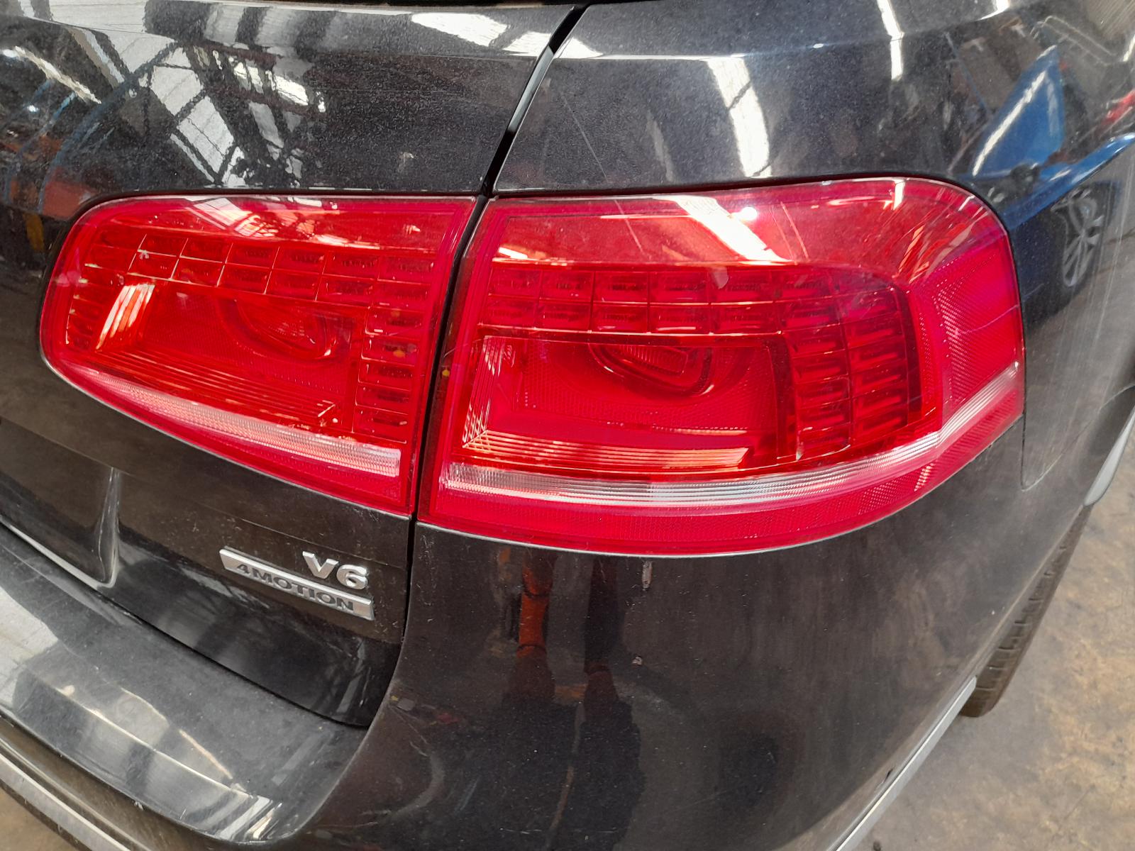 View Auto part Left Guard Volkswagen Passat 2011