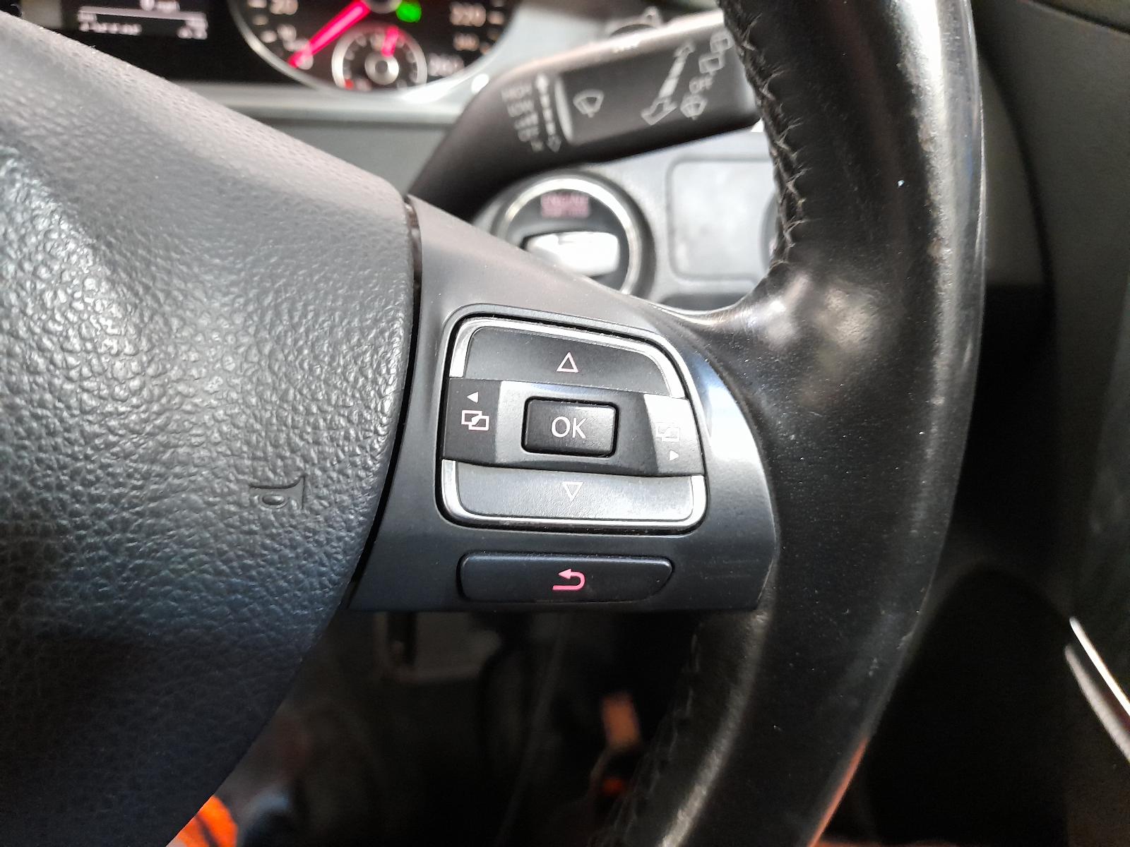 View Auto part Left Guard Volkswagen Passat 2011