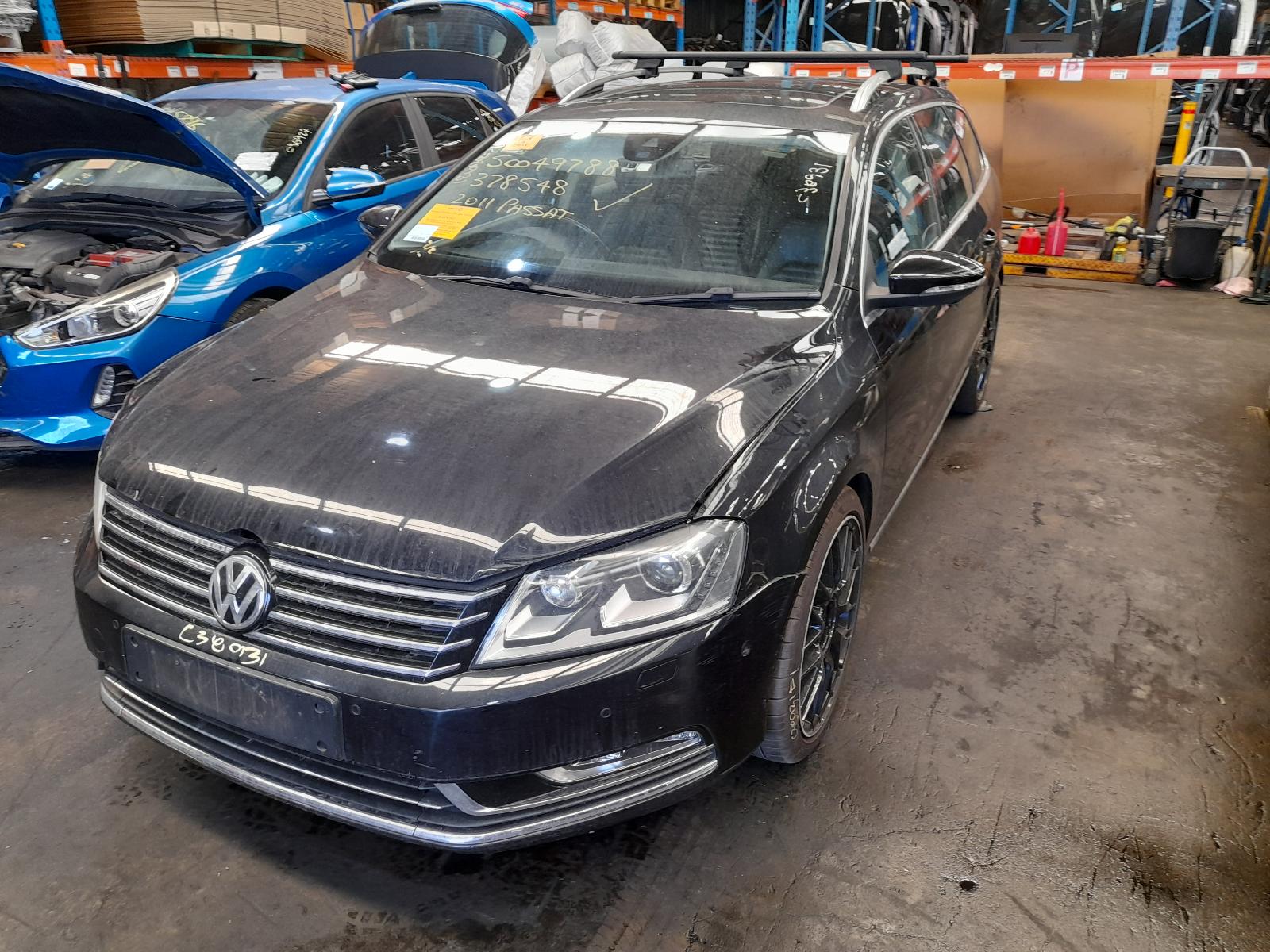 View Auto part Left Guard Volkswagen Passat 2011
