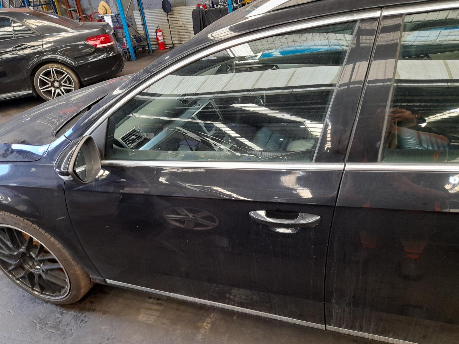 View Auto part Left Guard Volkswagen Passat 2011