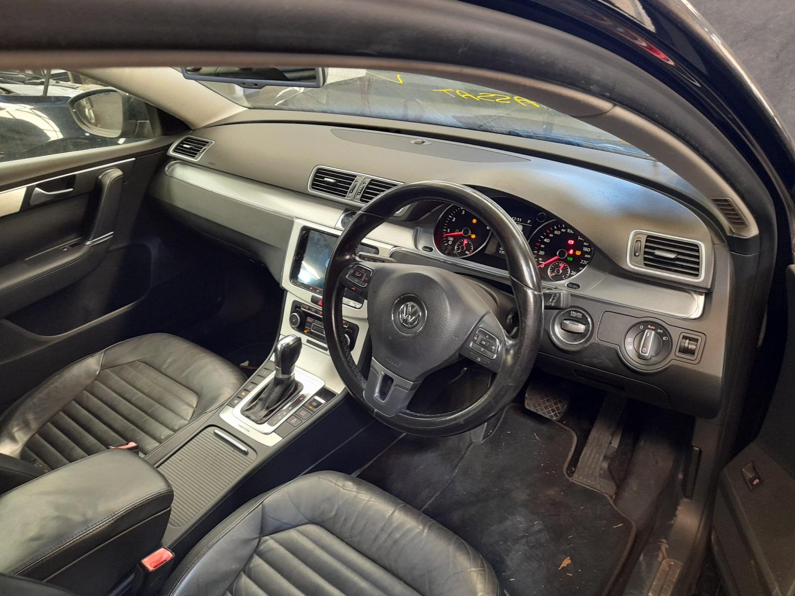 View Auto part Left Guard Volkswagen Passat 2011