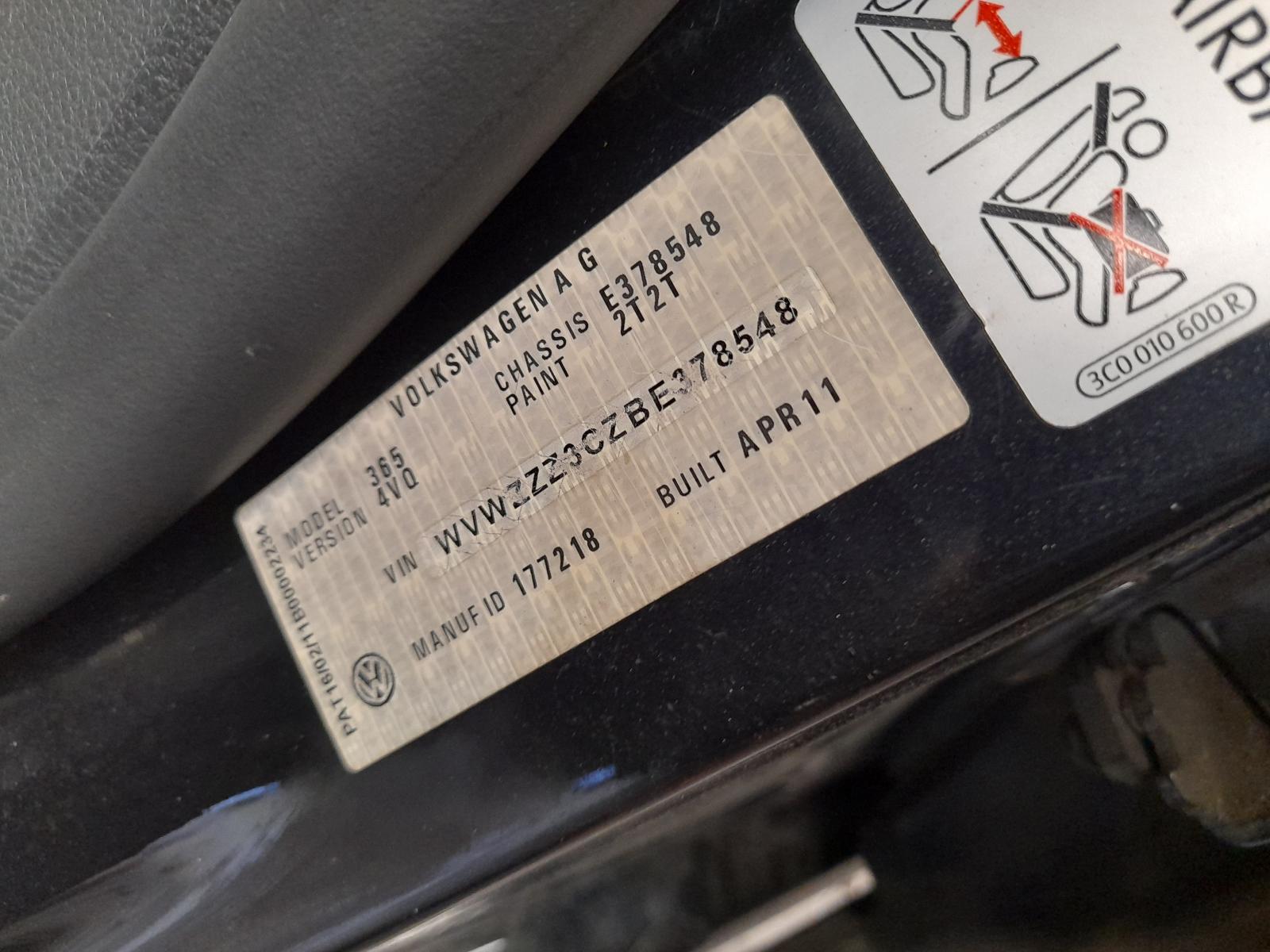 View Auto part Left Guard Volkswagen Passat 2011