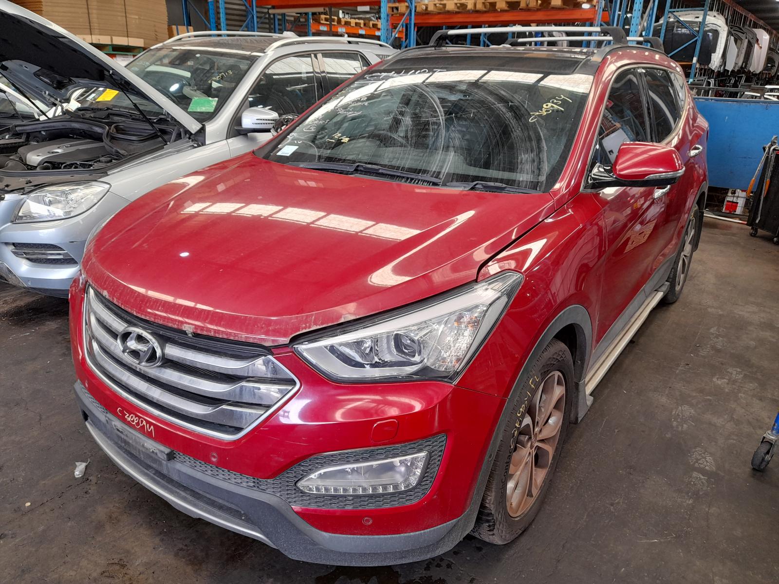 View Auto part Fuel Tank Hyundai Santa Fe 2014