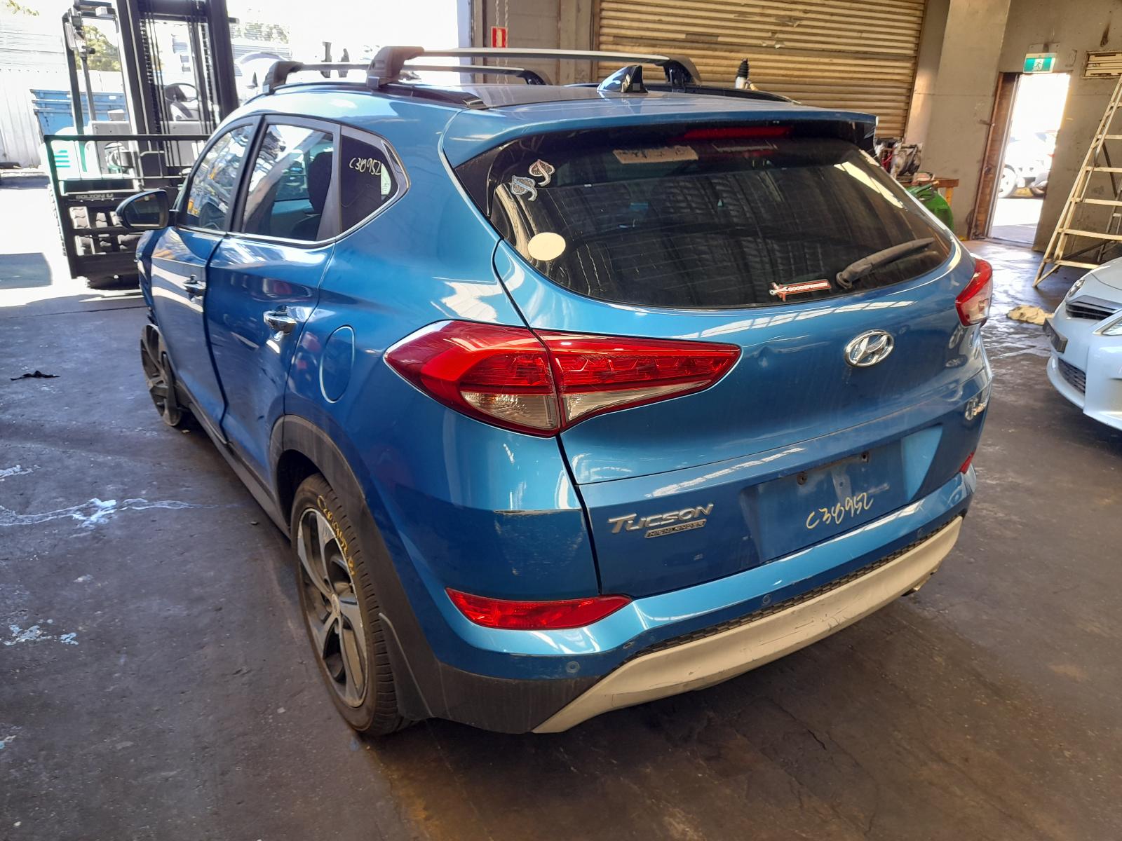 View Auto part Right Driveshaft Hyundai Tucson 2017