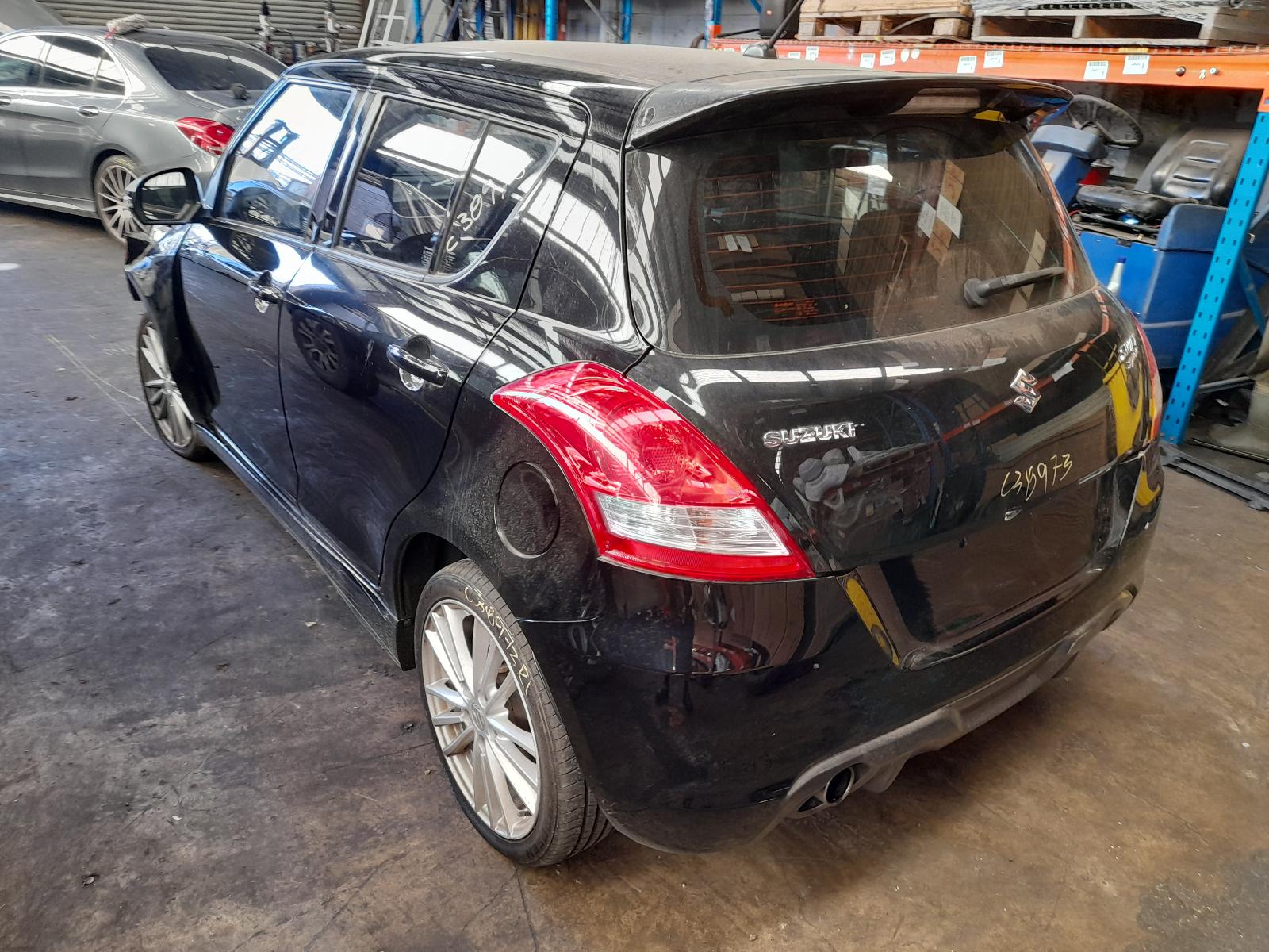 View Auto part Radiator Suzuki Swift 2016