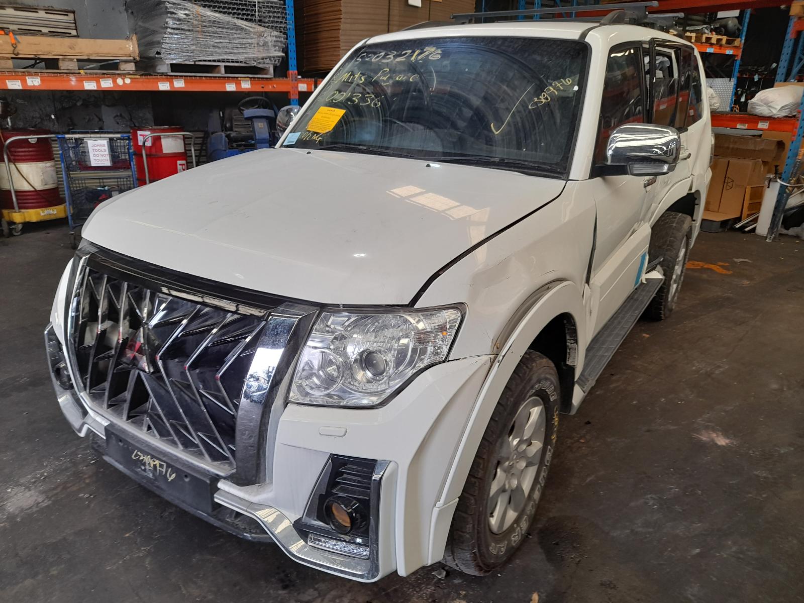 View Auto part Wiper Motor Mitsubishi Pajero 2019