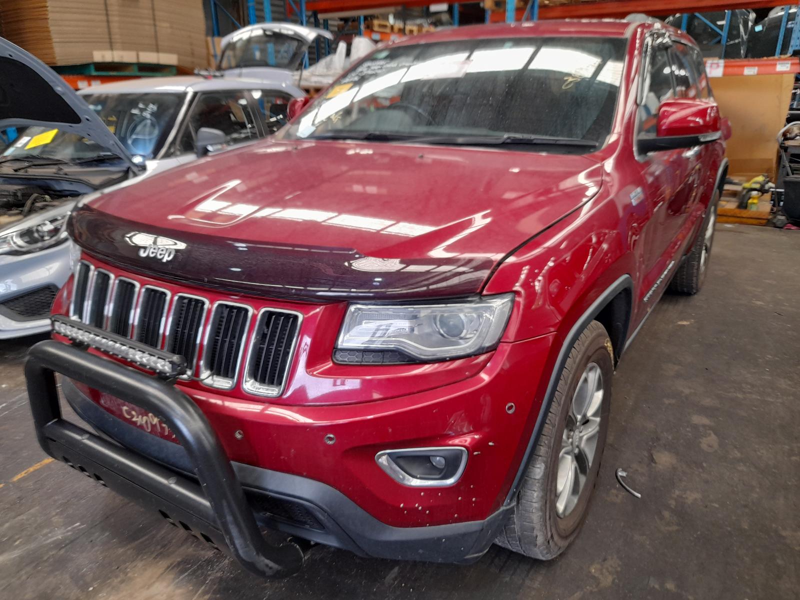 View Auto part Radiator Support Jeep Grandcherokee 2014