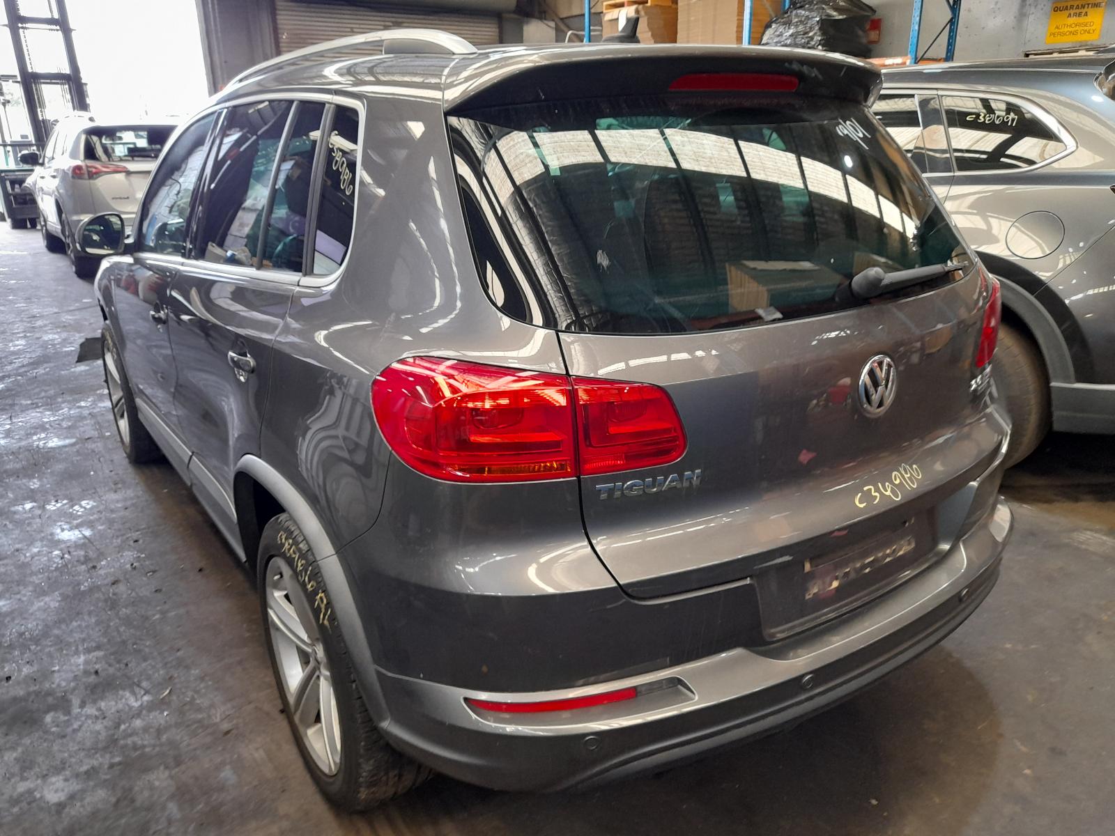 View Auto part Starter Volkswagen Tiguan 2014