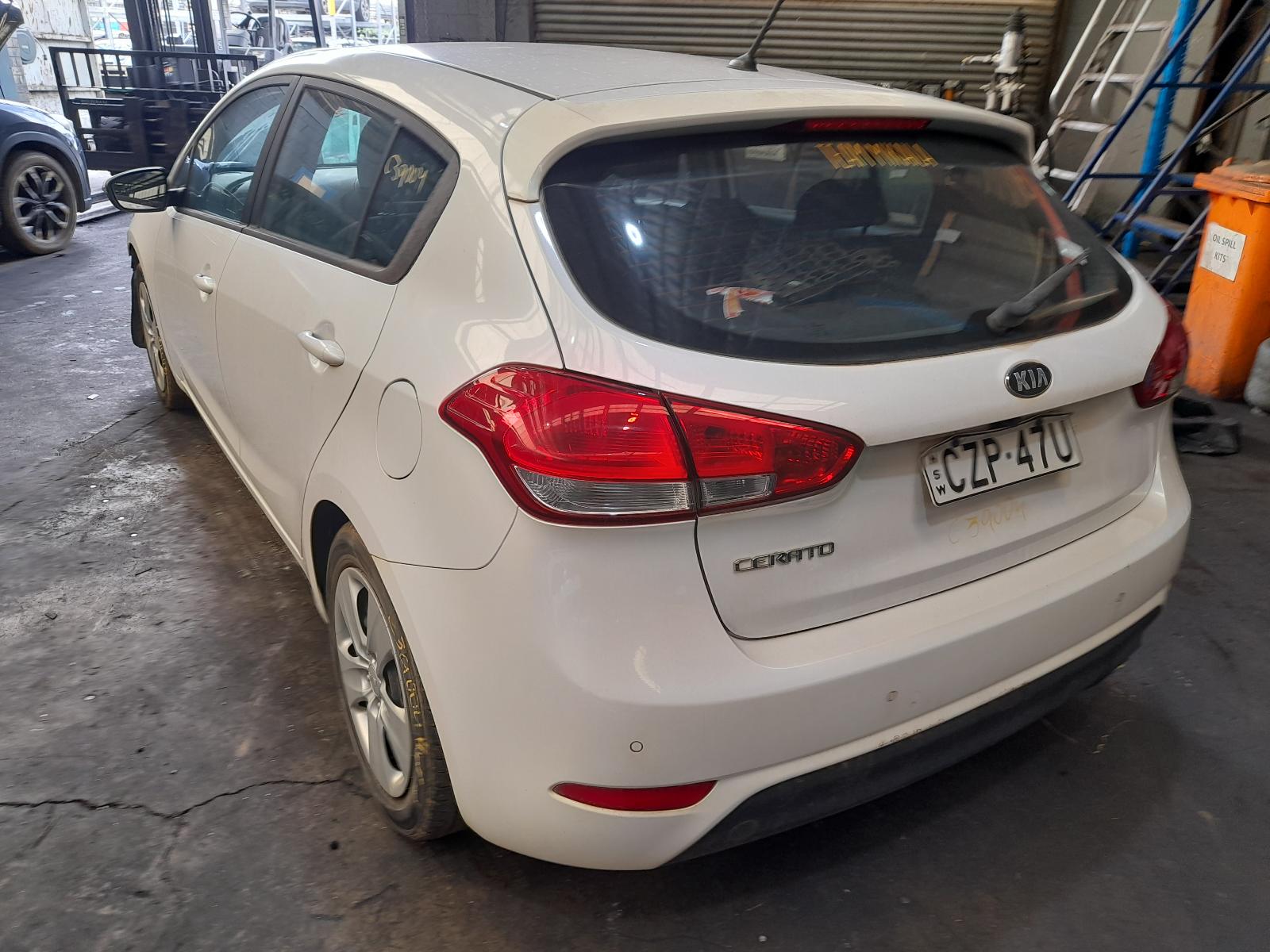 View Auto part Left Taillight Kia Cerato 2015
