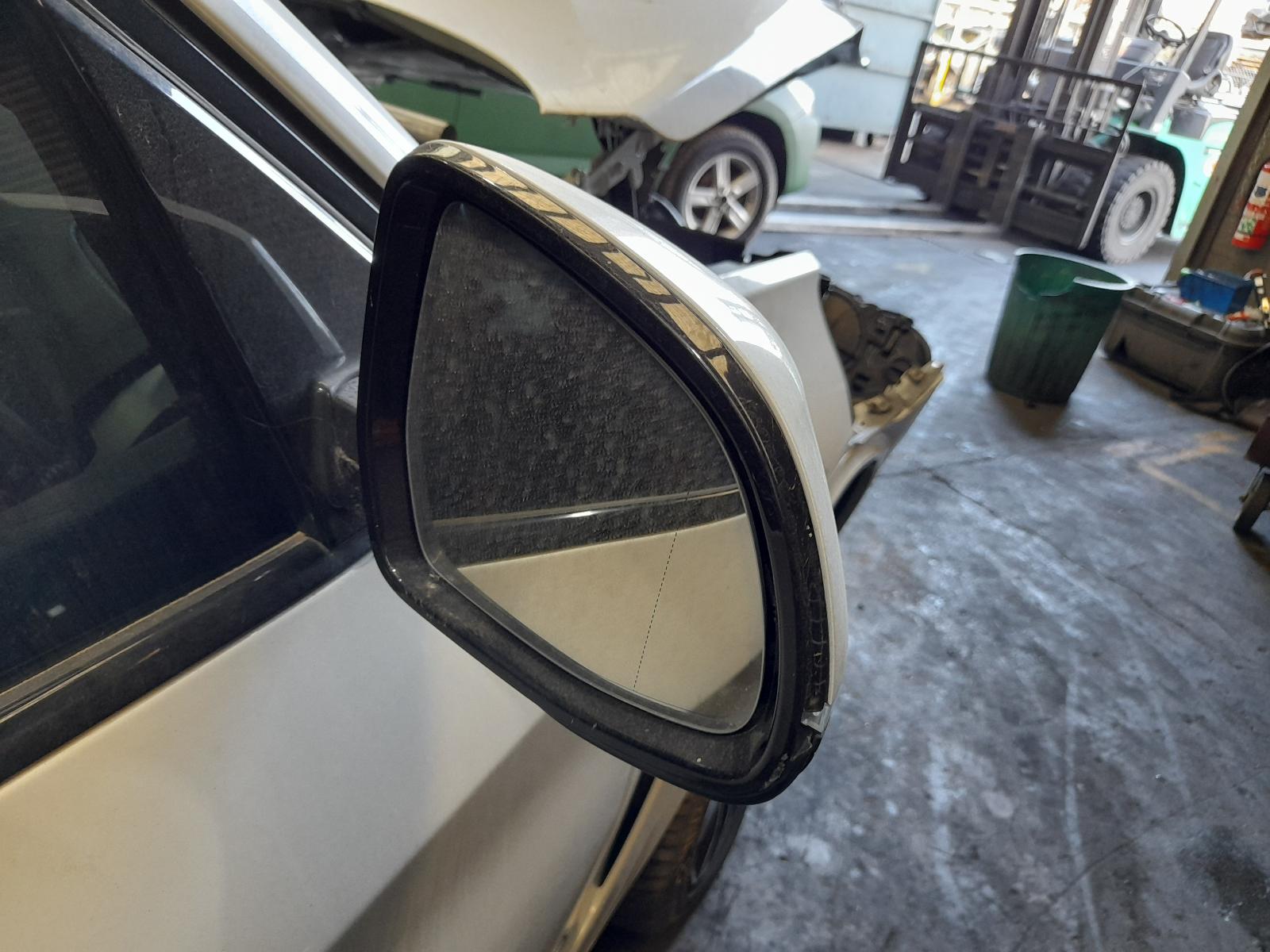 View Auto part Left Rear Side Glass Bmw X5 2014