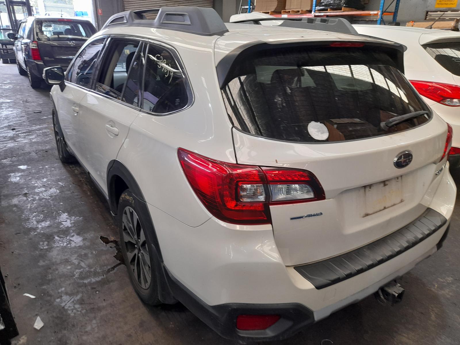 View Auto part Right Rear Wnd Reg/Motor Subaru Outback 2015