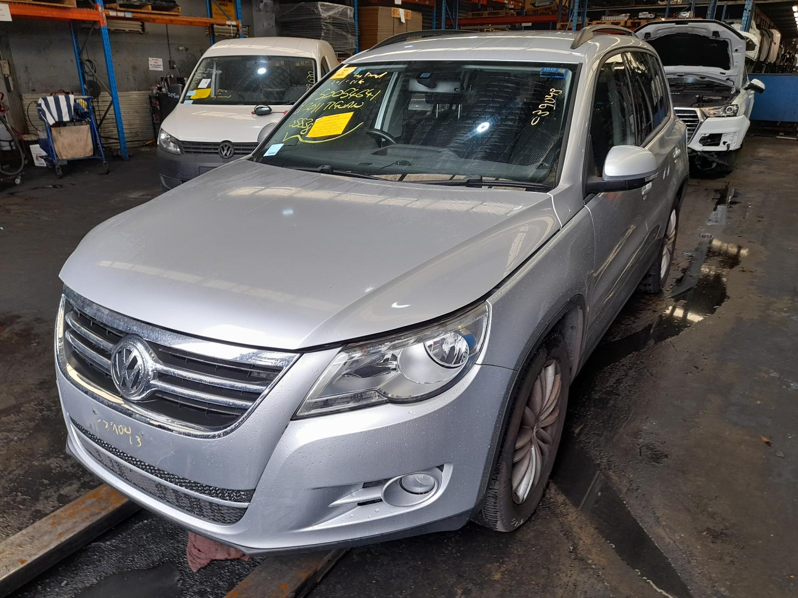 View Auto part Left Guard Volkswagen Tiguan 2010