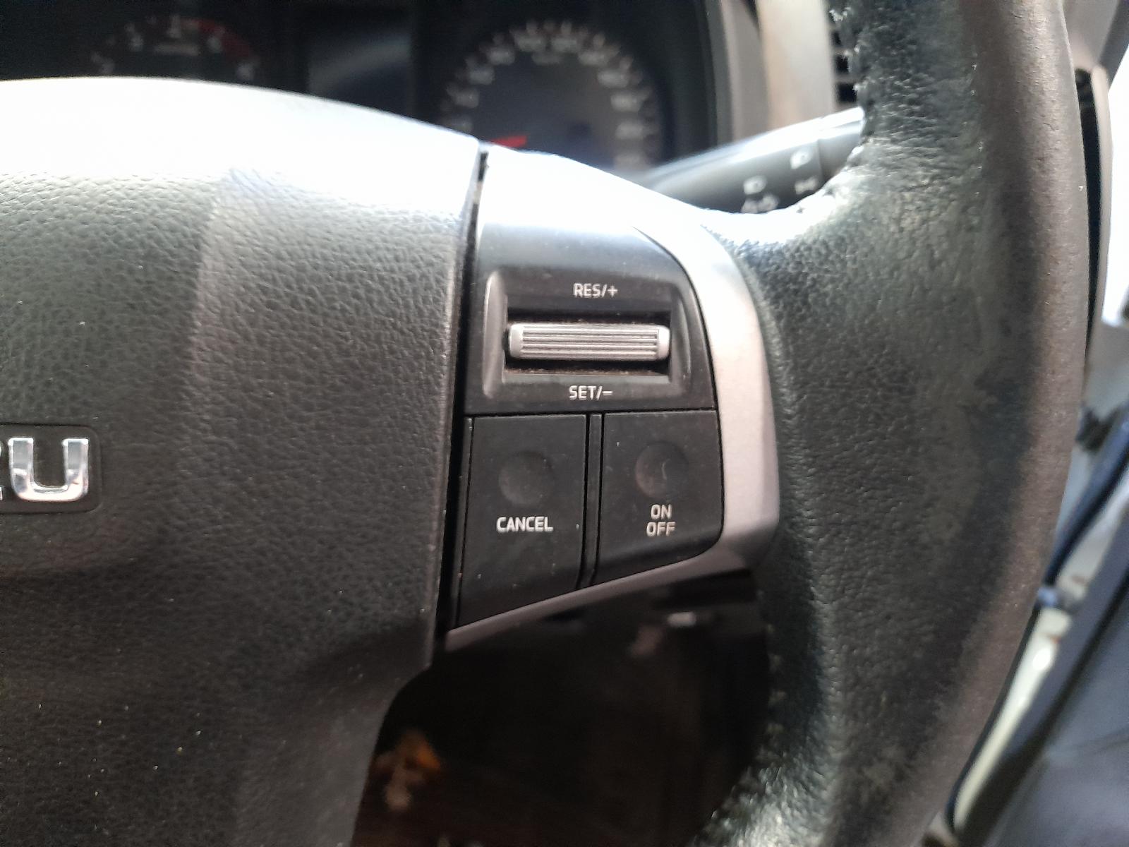 2013 Isuzu Dmax Throttle Body View Auto part Throttle Body Isuzu Dmax 2013