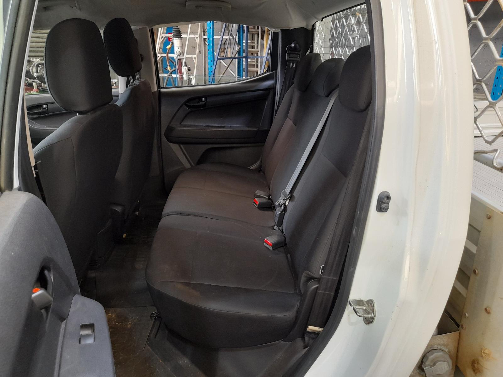 2013 Isuzu Dmax Throttle Body View Auto part Throttle Body Isuzu Dmax 2013