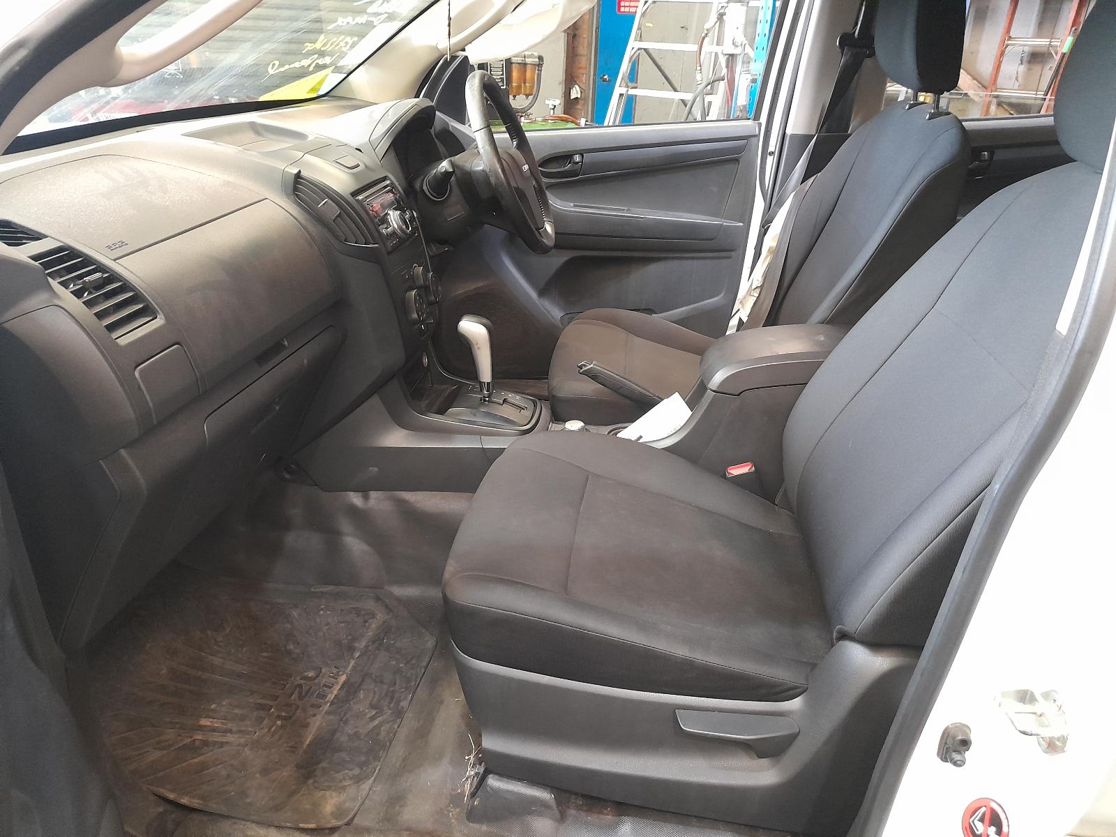 2013 Isuzu Dmax Throttle Body View Auto part Throttle Body Isuzu Dmax 2013