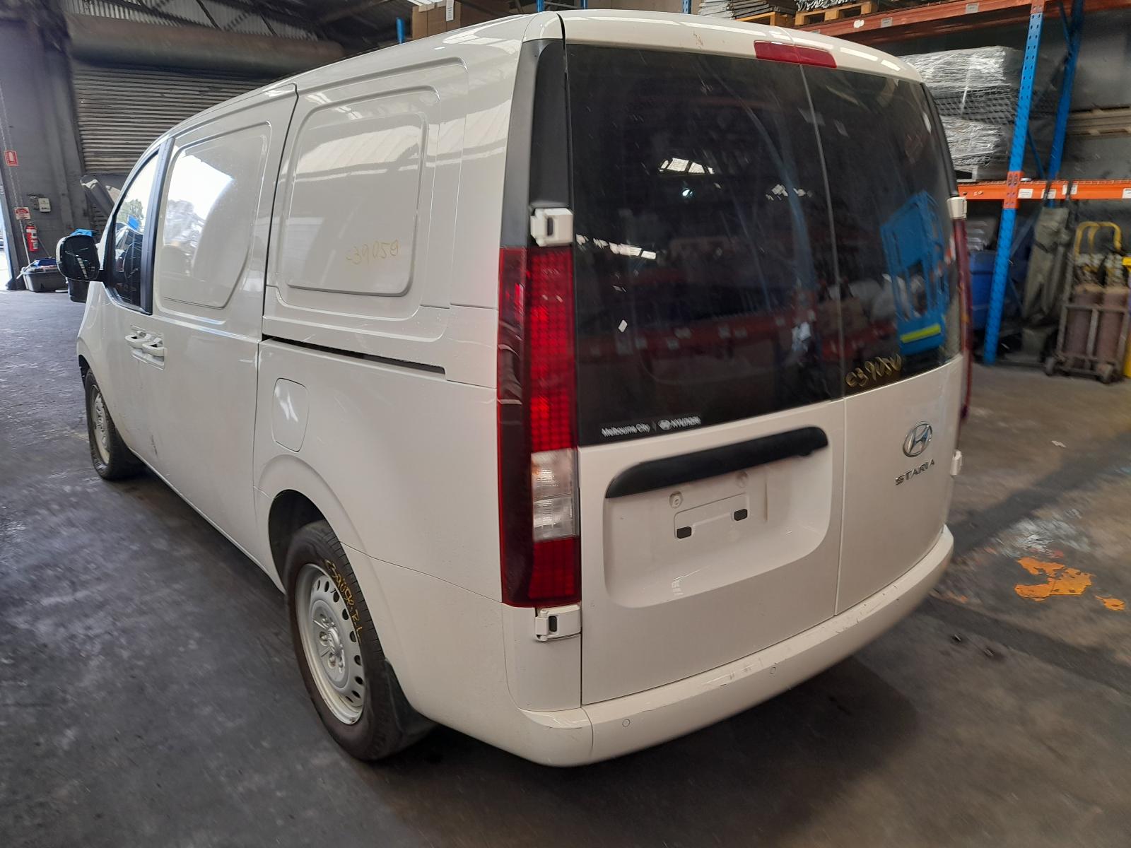 View Auto part Engine Hyundai Staria 2022