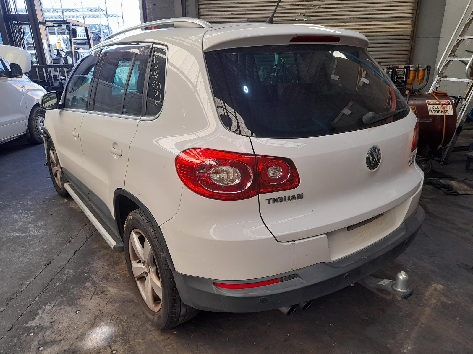 View Auto part Airbag Module/Sensor Volkswagen Tiguan 2010