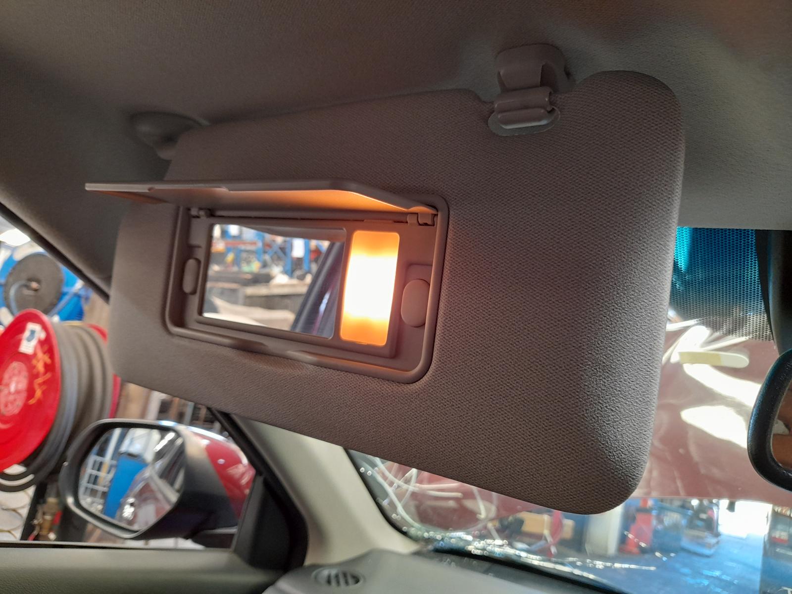 View Auto part Right Front Window Reg/Motor Honda Hrv 2017