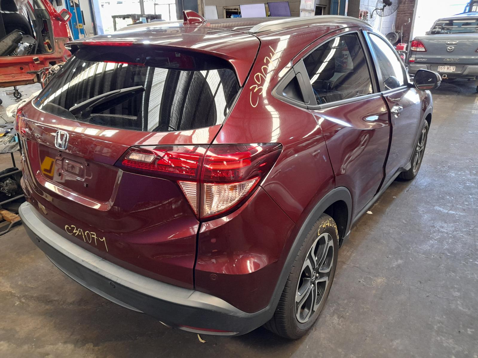 View Auto part Right Front Window Reg/Motor Honda Hrv 2017