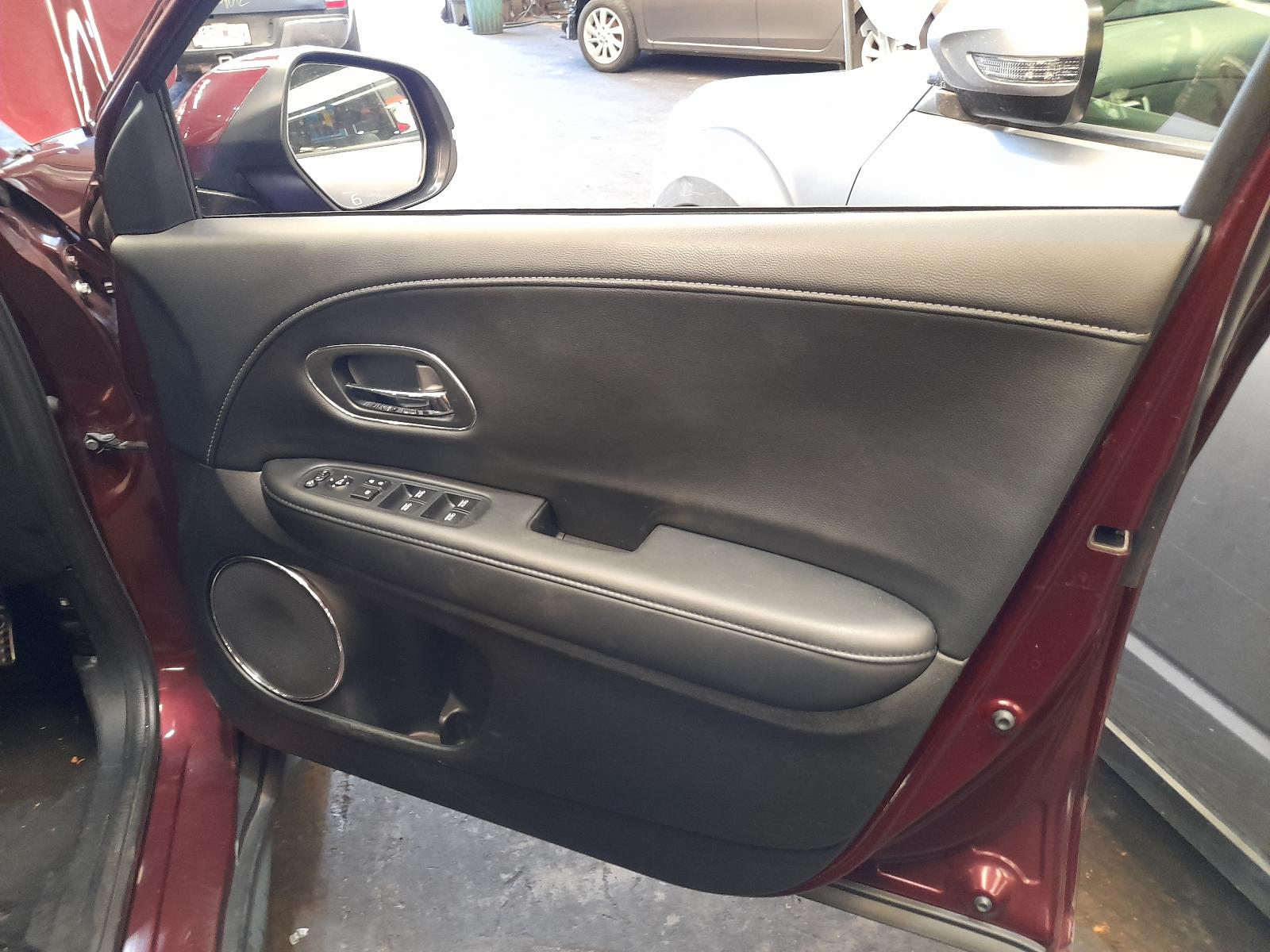 View Auto part Right Front Window Reg/Motor Honda Hrv 2017