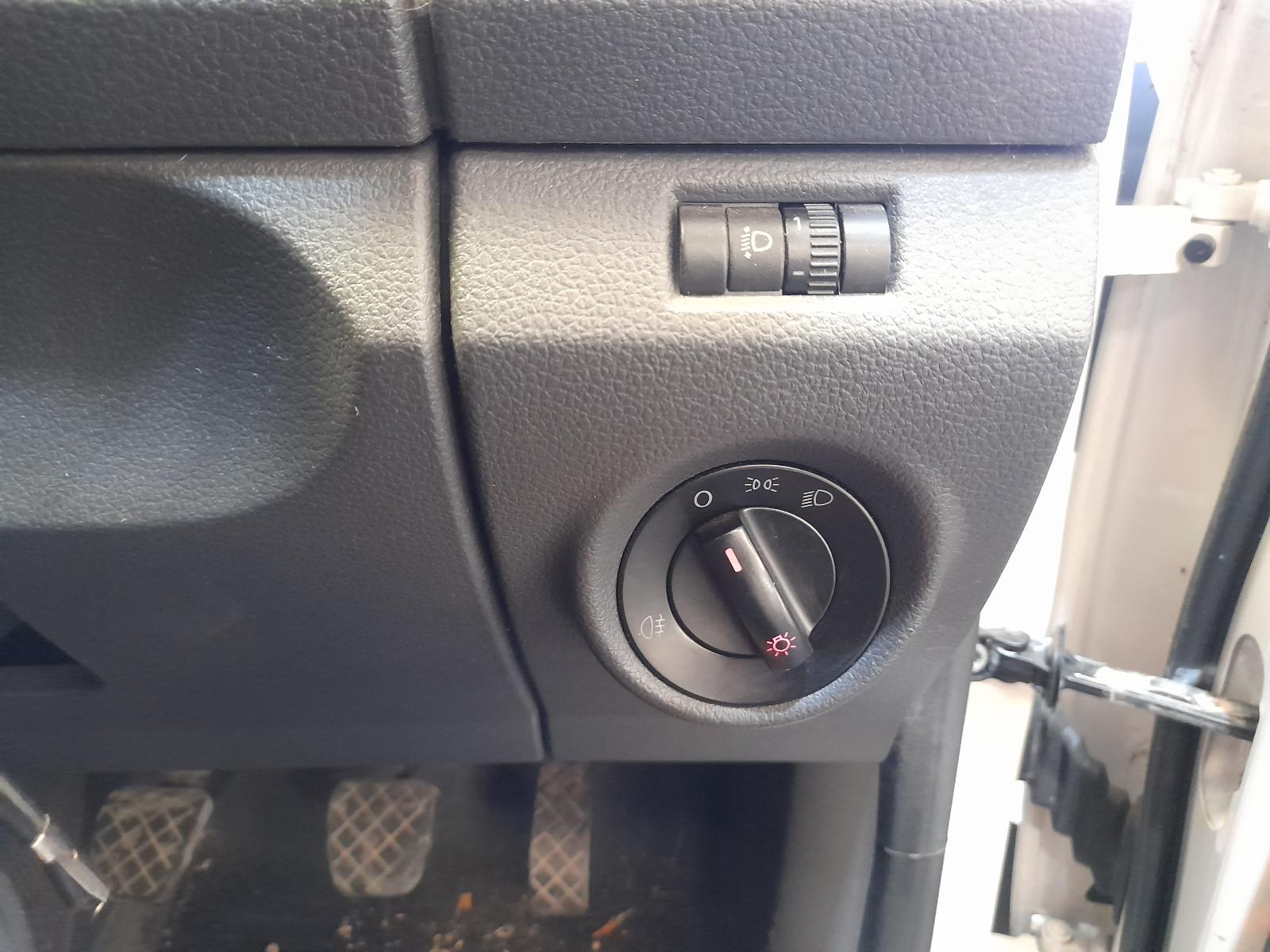 2015 Volkswagen Amarok Steering Column View Auto part Steering Column Volkswagen Amarok 2015
