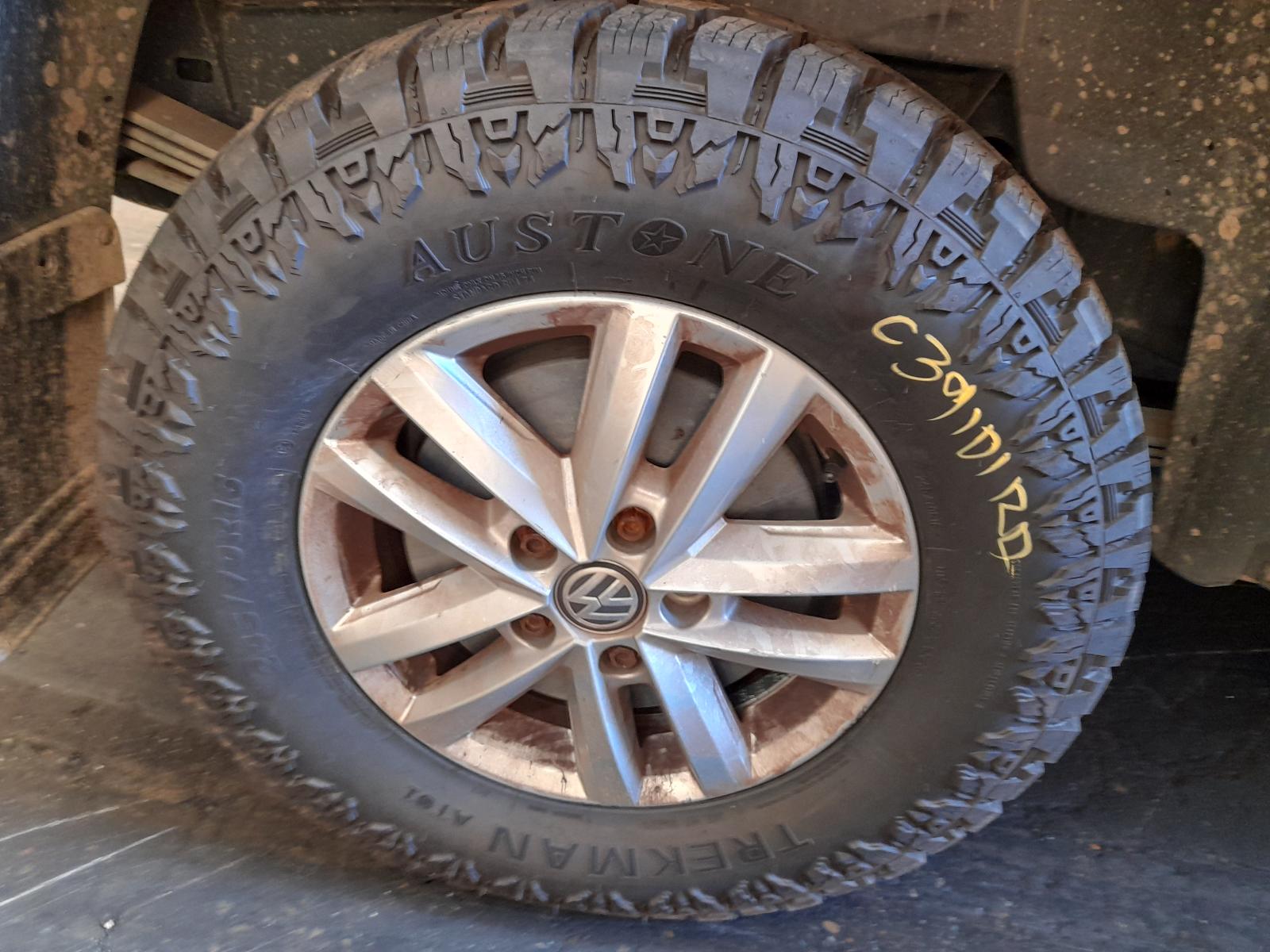 2015 Volkswagen Amarok Steering Column View Auto part Steering Column Volkswagen Amarok 2015